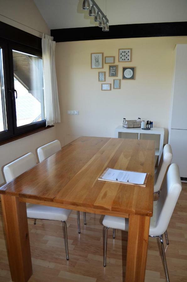Beim Hooch "Schindelloft" Apartment Brucktal ภายนอก รูปภาพ