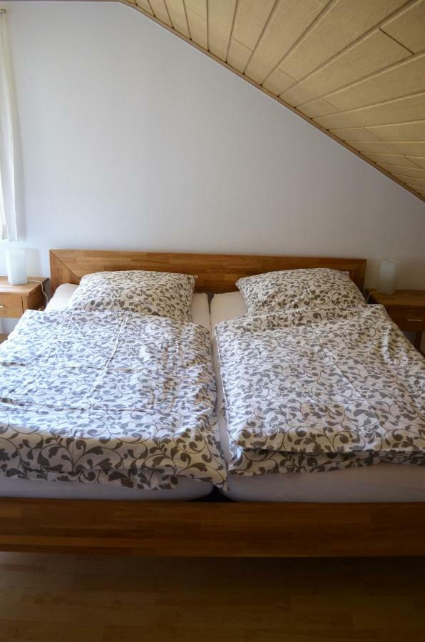 Beim Hooch "Schindelloft" Apartment Brucktal ภายนอก รูปภาพ