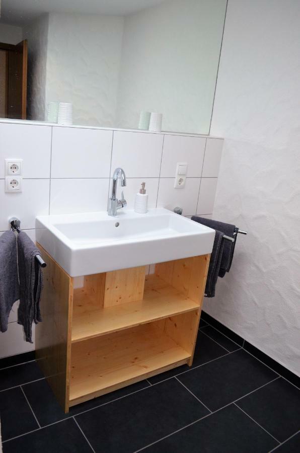 Beim Hooch "Schindelloft" Apartment Brucktal ภายนอก รูปภาพ
